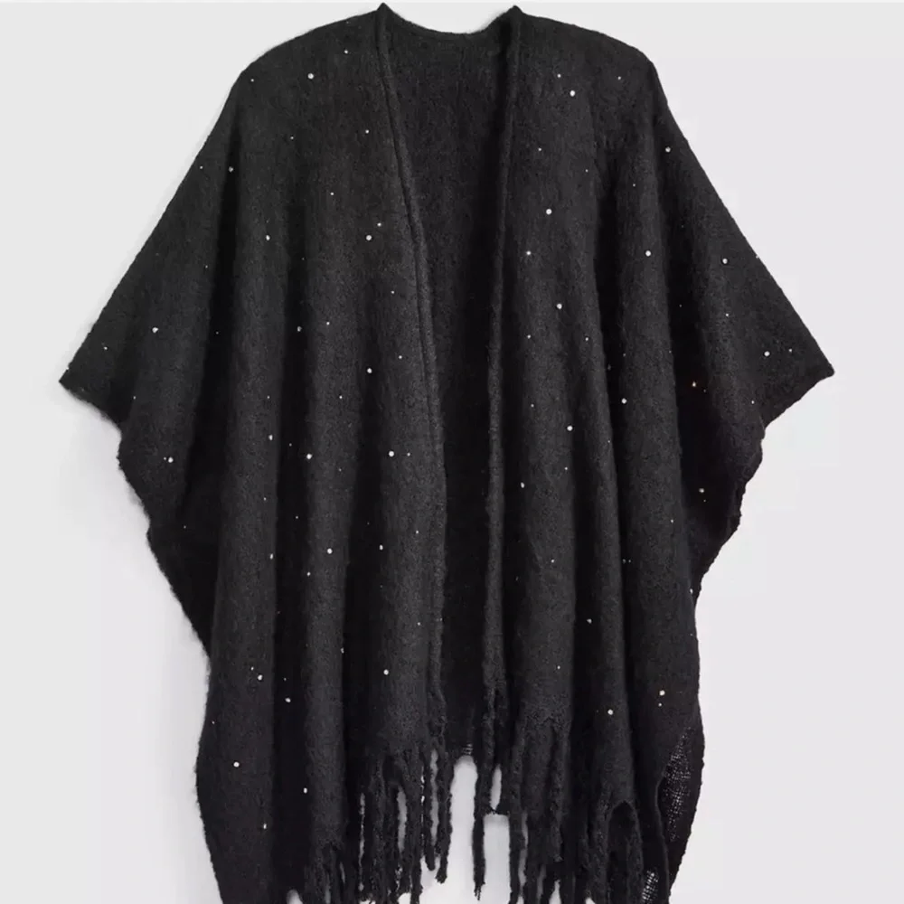 NEW Women’s INC Black Knit Crystal Embellished Topper Wrap - Picture 5 of 5